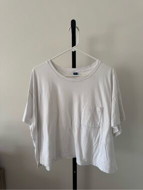 Old Navy White Crewneck Tee